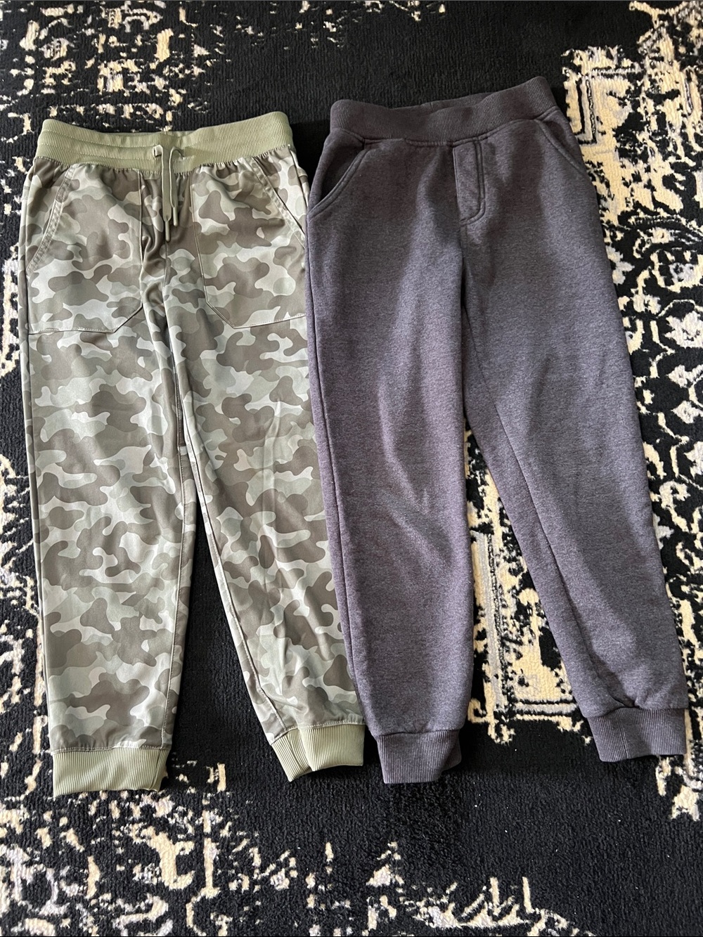 Boys 2 pc pant bundle. Size 8